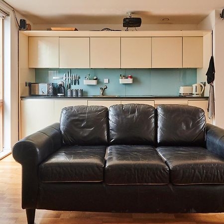 Bright 2 Bedroom Flat In Old Street With Balcony Londýn Exteriér fotografie